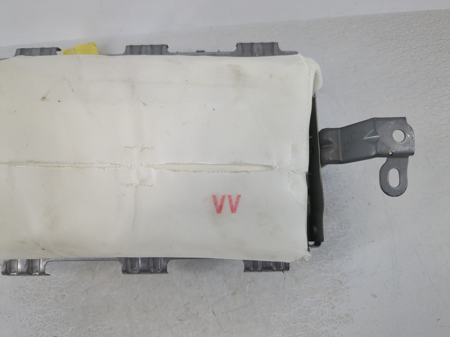 2010-2015 Toyota Prius Air Bag Passenger Right Dashboard OEM P/N:RA2G64310P7E Fits Fits 2010 2011 2012 2013 2014 2015 OEM Us