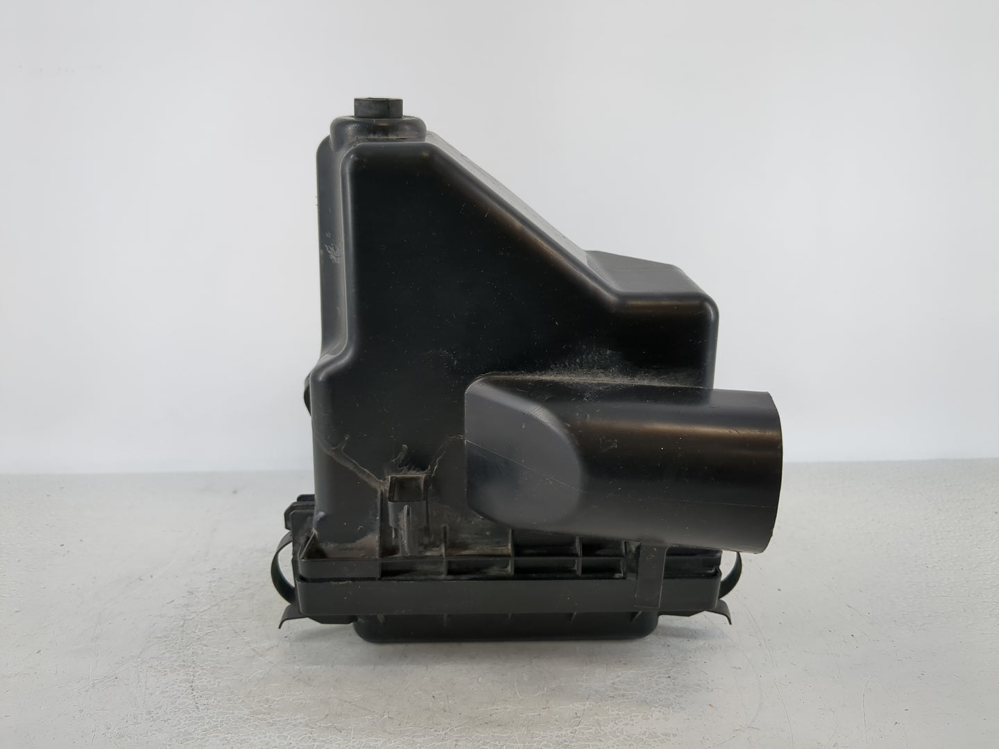 2010-2015 Toyota Prius Air Cleaner Intake-duct Hose Tube - Oemusedautoparts1.com