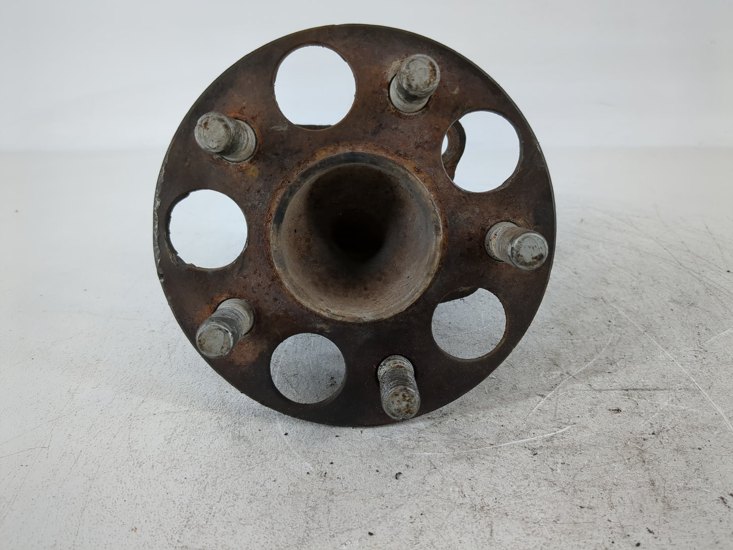 2010-2015 Toyota Prius Driver Front Wheel Hub Oem - Oemusedautoparts1.com