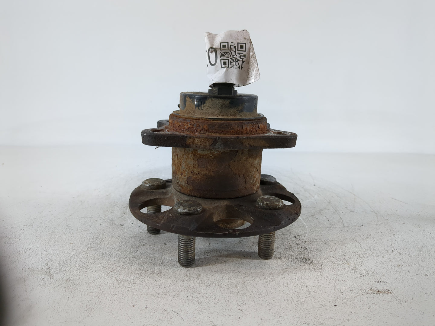 2010-2015 Toyota Prius Driver Front Wheel Hub Oem - Oemusedautoparts1.com