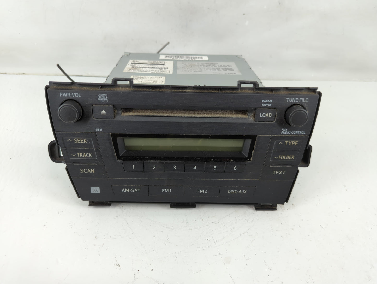 2010-2011 Toyota Prius Radio AM FM Cd Player Receiver Replacement P/N:86120-47290 Fits Fits 2010 2011 OEM Used Auto Parts - 