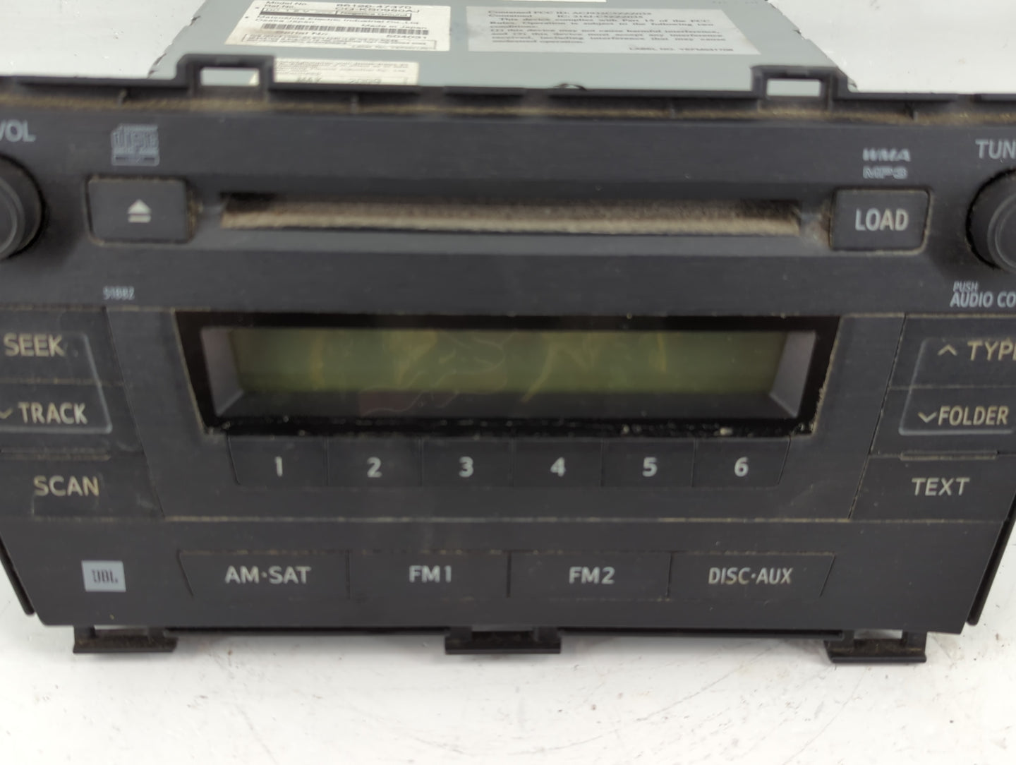 2010-2011 Toyota Prius Radio AM FM Cd Player Receiver Replacement P/N:86120-47290 Fits Fits 2010 2011 OEM Used Auto Parts - 