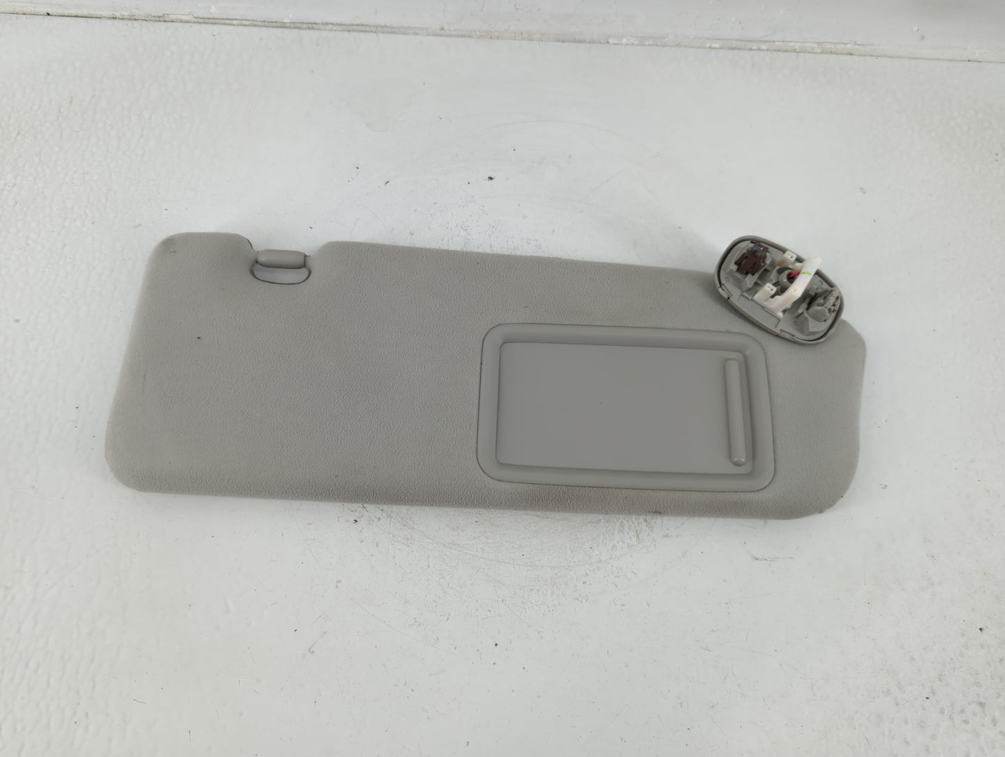 2010-2015 Toyota Prius Sun Visor Shade Replacement Passenger Right Mirror Fits Fits 2010 2011 2012 2013 2014 2015 OEM Used A