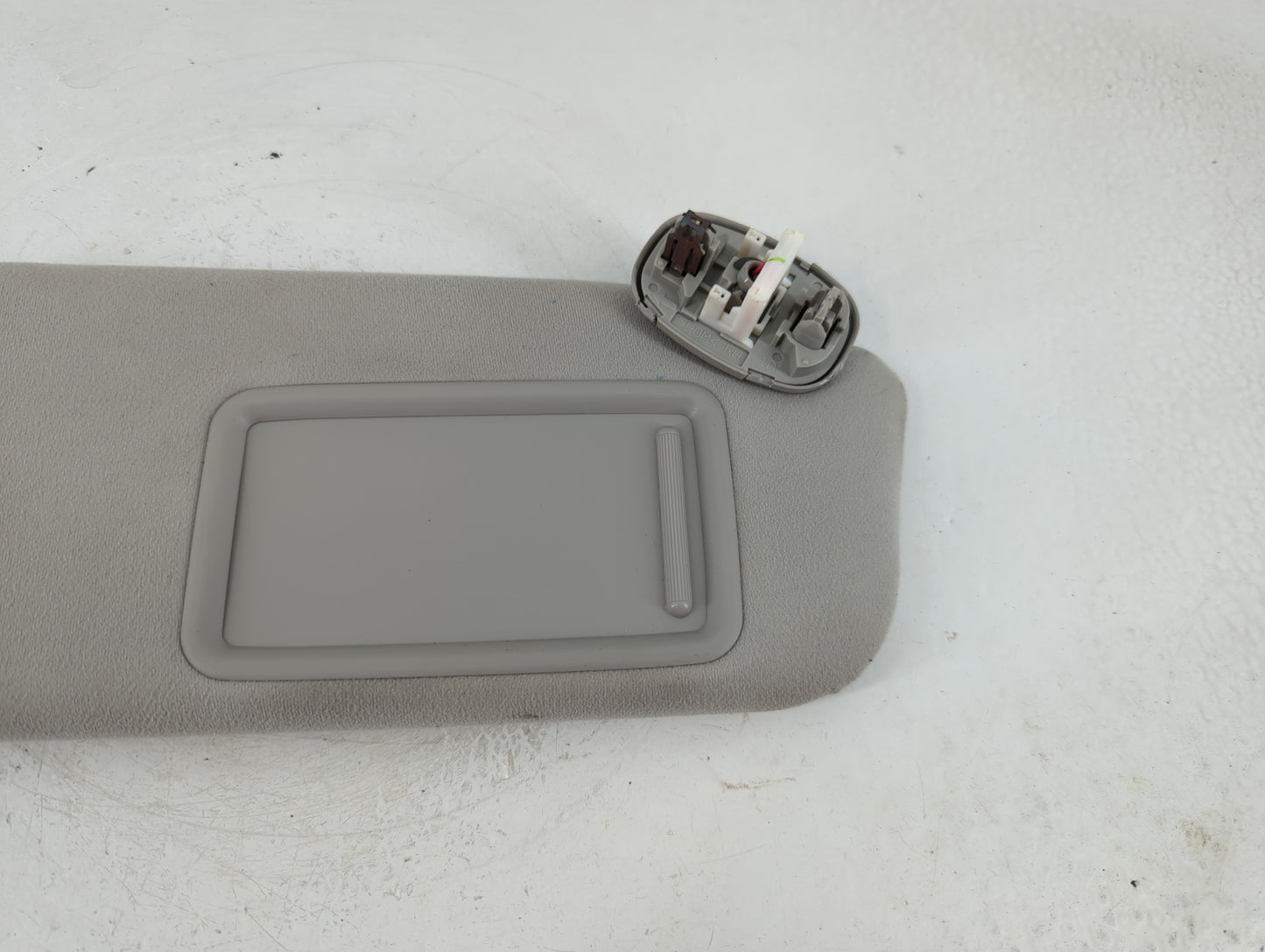 2010-2015 Toyota Prius Sun Visor Shade Replacement Passenger Right Mirror Fits Fits 2010 2011 2012 2013 2014 2015 OEM Used A