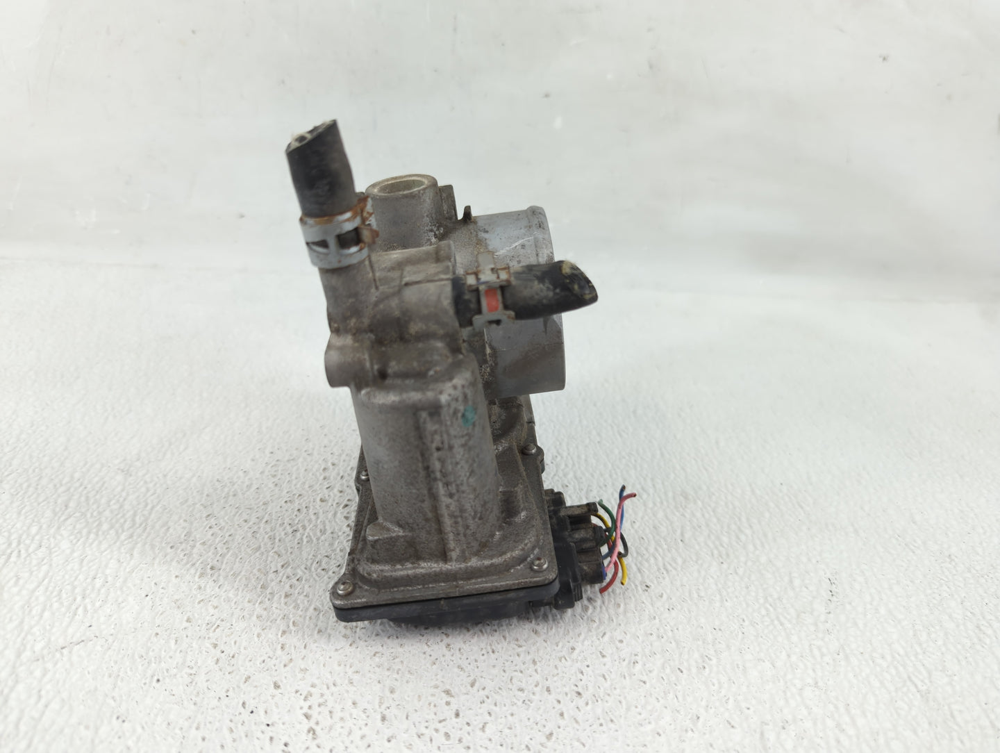 2010-2022 Toyota Prius Throttle Body P/N:22030-37060 Fits Fits 2010 2011 2012 2013 2014 2015 2016 2017 2018 2019 2020 2021 2