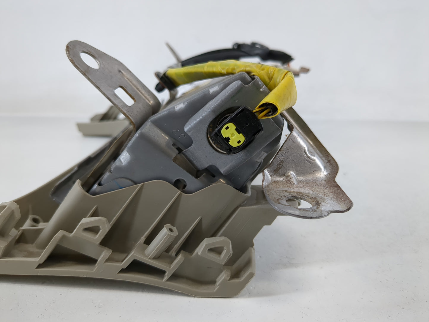 2010-2015 Toyota Prius Air Bag Passenger Right Dashboard OEM Fits Fits 2010 2011 2012 2013 2014 2015 OEM Used Auto Parts - O