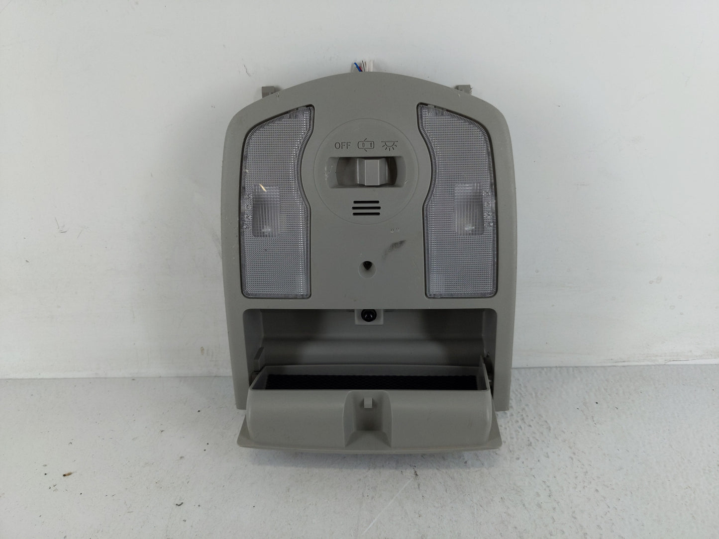 2010 Toyota Prius Overhead Roof Console - Oemusedautoparts1.com