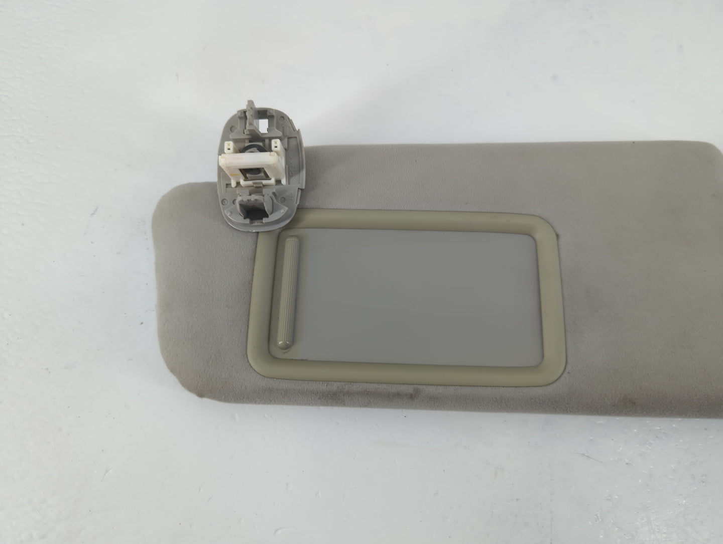 2010-2015 Toyota Prius Sun Visor Shade Replacement Passenger Right Mirror Fits Fits 2010 2011 2012 2013 2014 2015 OEM Used A