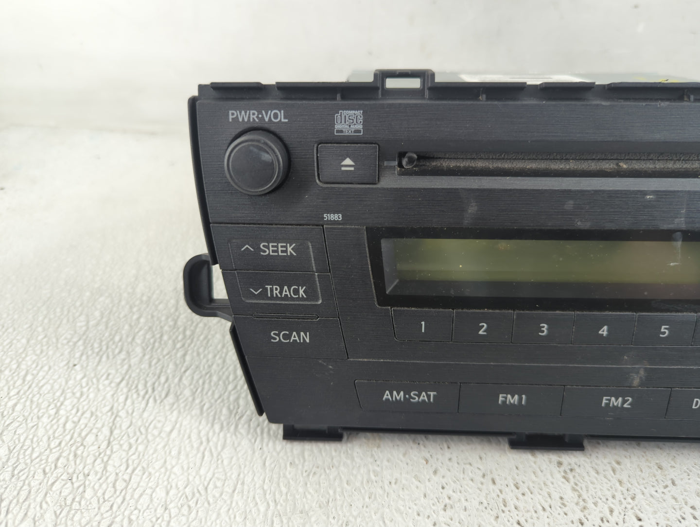2010-2011 Toyota Prius Radio AM FM Cd Player Receiver Replacement P/N:86120-47290 Fits Fits 2010 2011 OEM Used Auto Parts - 