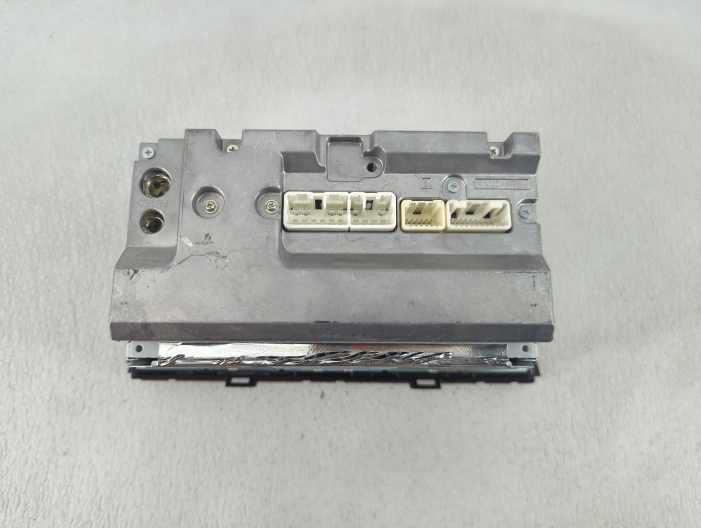 2010-2011 Toyota Prius Radio AM FM Cd Player Receiver Replacement P/N:86120-47290 Fits Fits 2010 2011 OEM Used Auto Parts - 