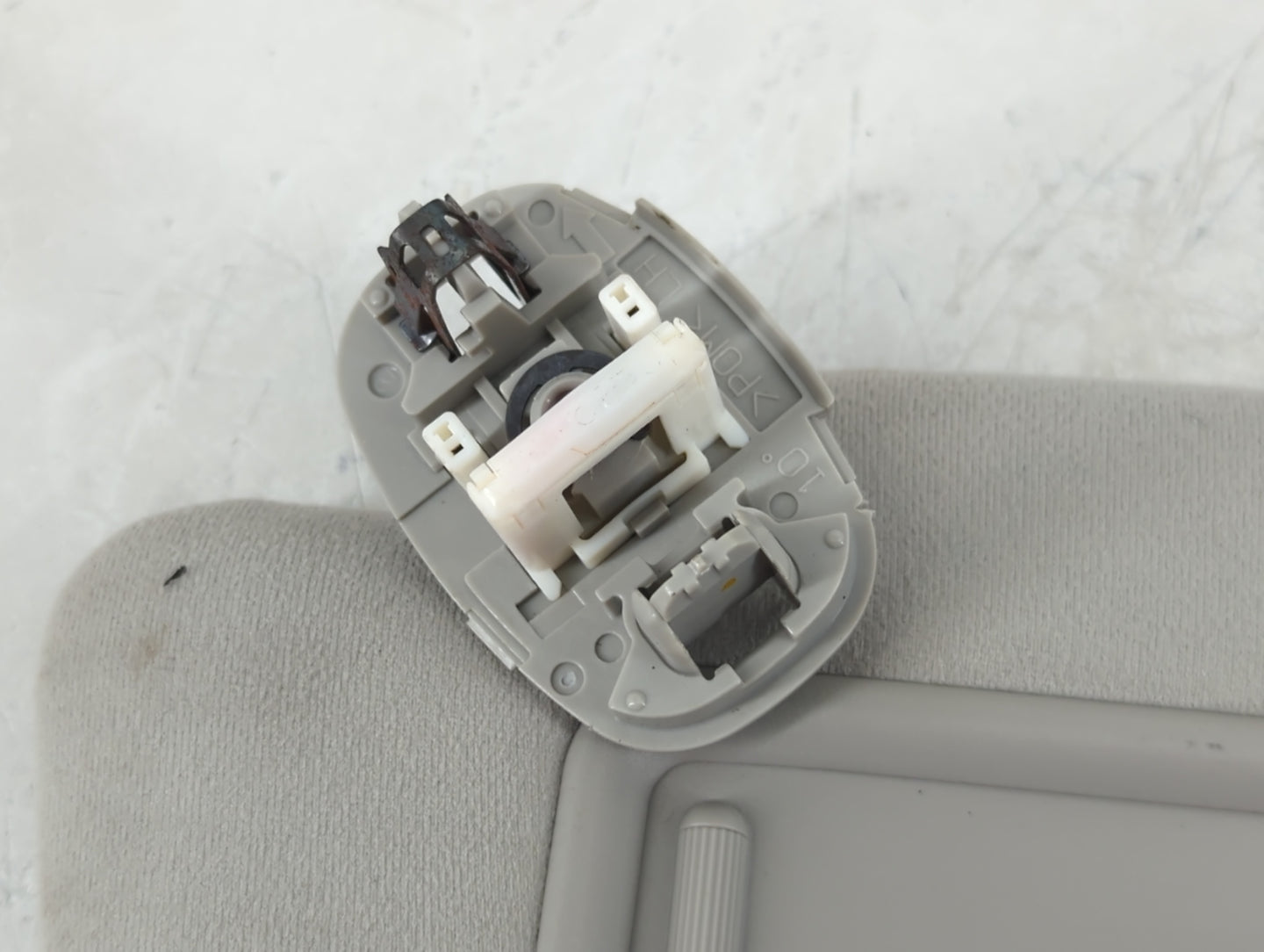 2010-2011 Toyota Prius Sun Visor Shade Replacement Driver Left Mirror Fits Fits 2010 2011 OEM Used Auto Parts - Oemusedautop