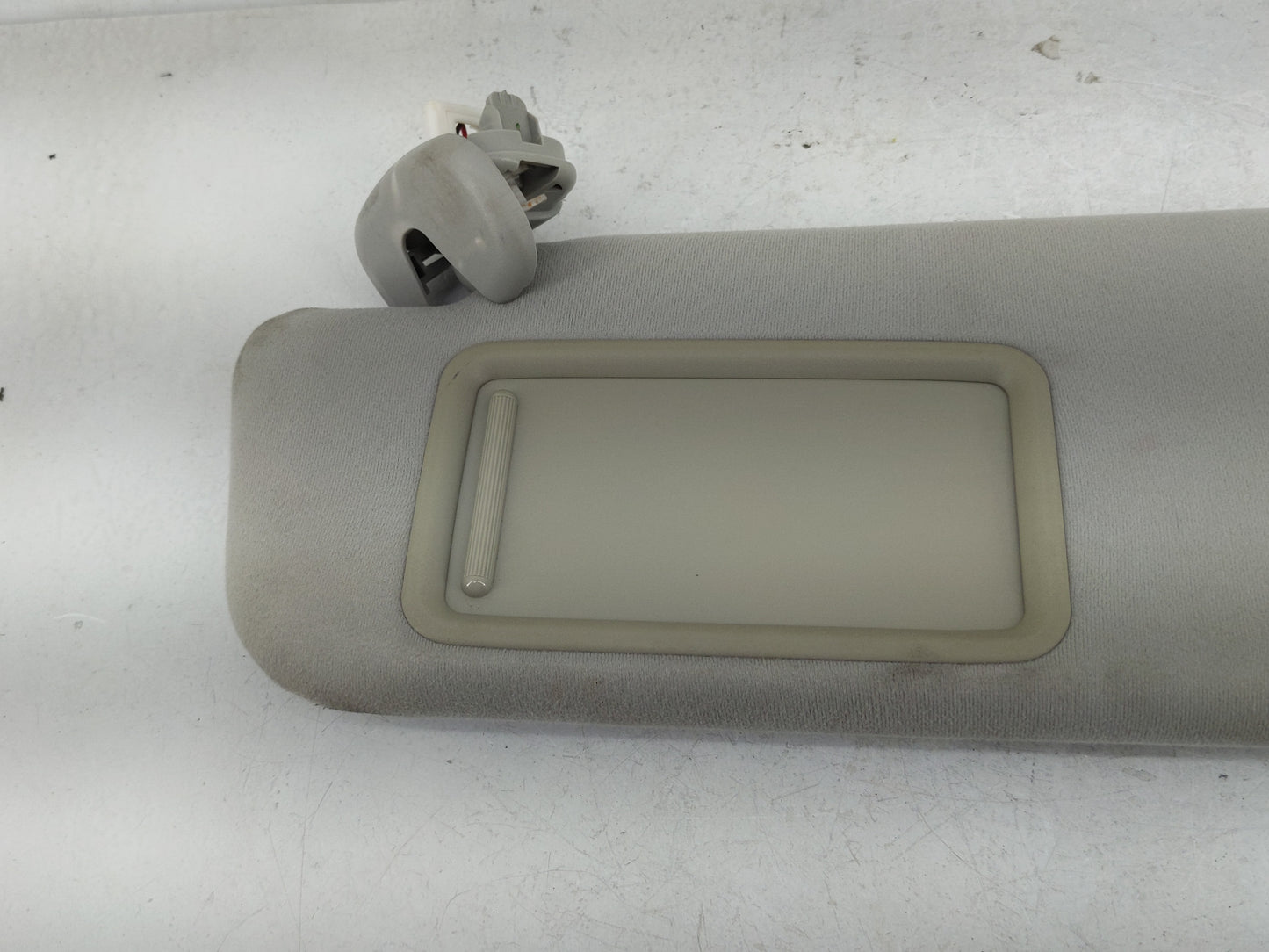 2010-2011 Toyota Prius Sun Visor Shade Replacement Driver Left Mirror Fits Fits 2010 2011 OEM Used Auto Parts - Oemusedautop