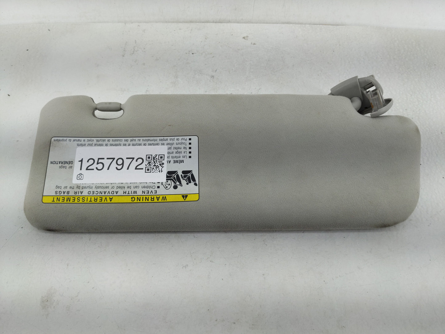 2010-2011 Toyota Prius Sun Visor Shade Replacement Driver Left Mirror Fits Fits 2010 2011 OEM Used Auto Parts - Oemusedautop