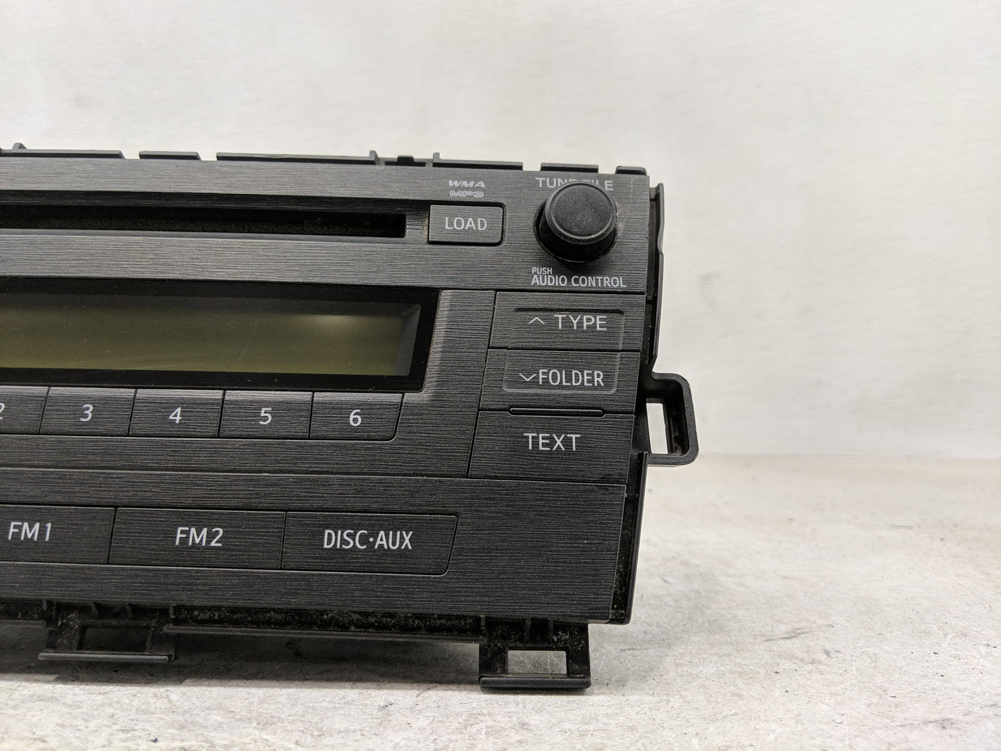 2010-2011 Toyota Prius Radio AM FM Cd Player Receiver Replacement P/N:86120-47370 Fits Fits 2010 2011 OEM Used Auto Parts - 