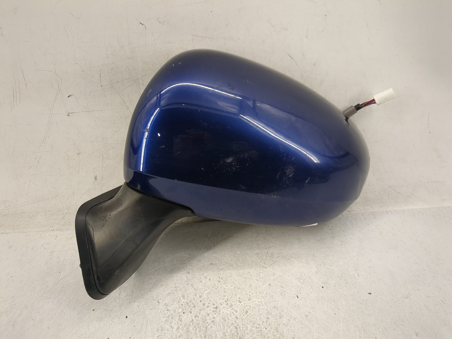 2010-2015 Toyota Prius Driver Side View Mirror - Left Door Mirror OEM Used - Oemusedautoparts1.com
