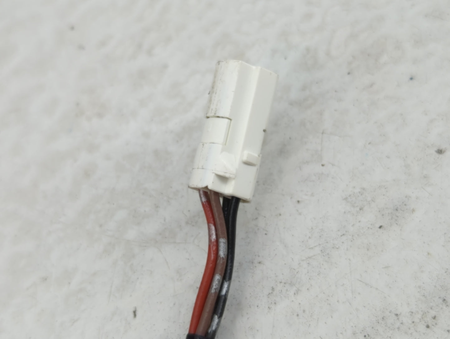2010-2015 Toyota Prius Driver Side View Mirror - Left Door Mirror OEM Used - Oemusedautoparts1.com