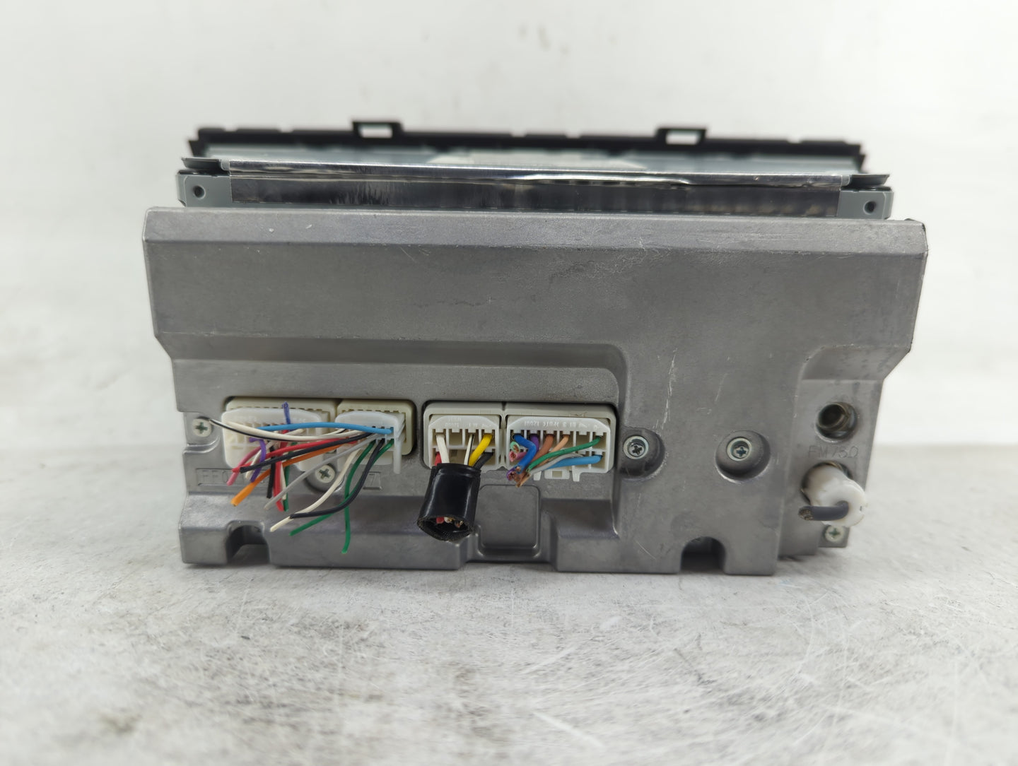 2010-2011 Toyota Prius Radio AM FM Cd Player Receiver Replacement P/N:86120-47290 Fits Fits 2010 2011 OEM Used Auto Parts - 