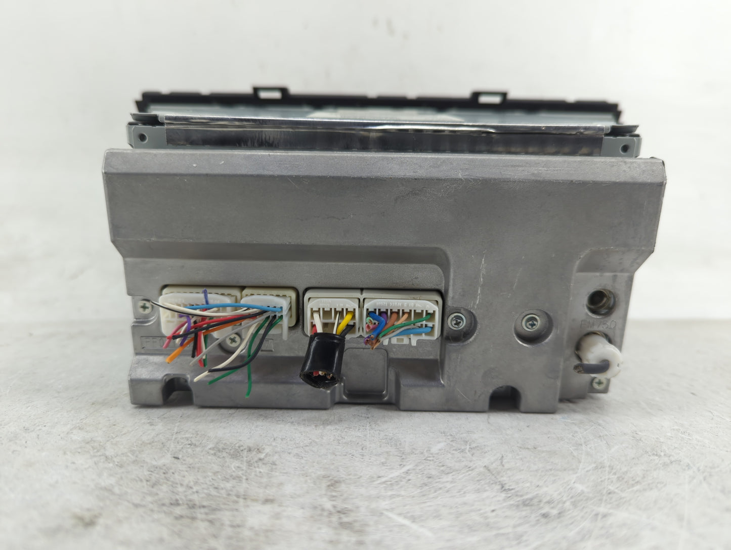 2010-2011 Toyota Prius Radio AM FM Cd Player Receiver Replacement P/N:86120-47290 Fits Fits 2010 2011 OEM Used Auto Parts - 