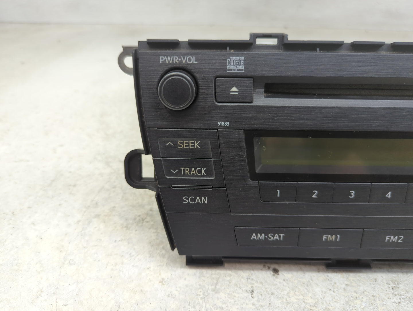 2010-2011 Toyota Prius Radio AM FM Cd Player Receiver Replacement P/N:86120-47290 Fits Fits 2010 2011 OEM Used Auto Parts - 