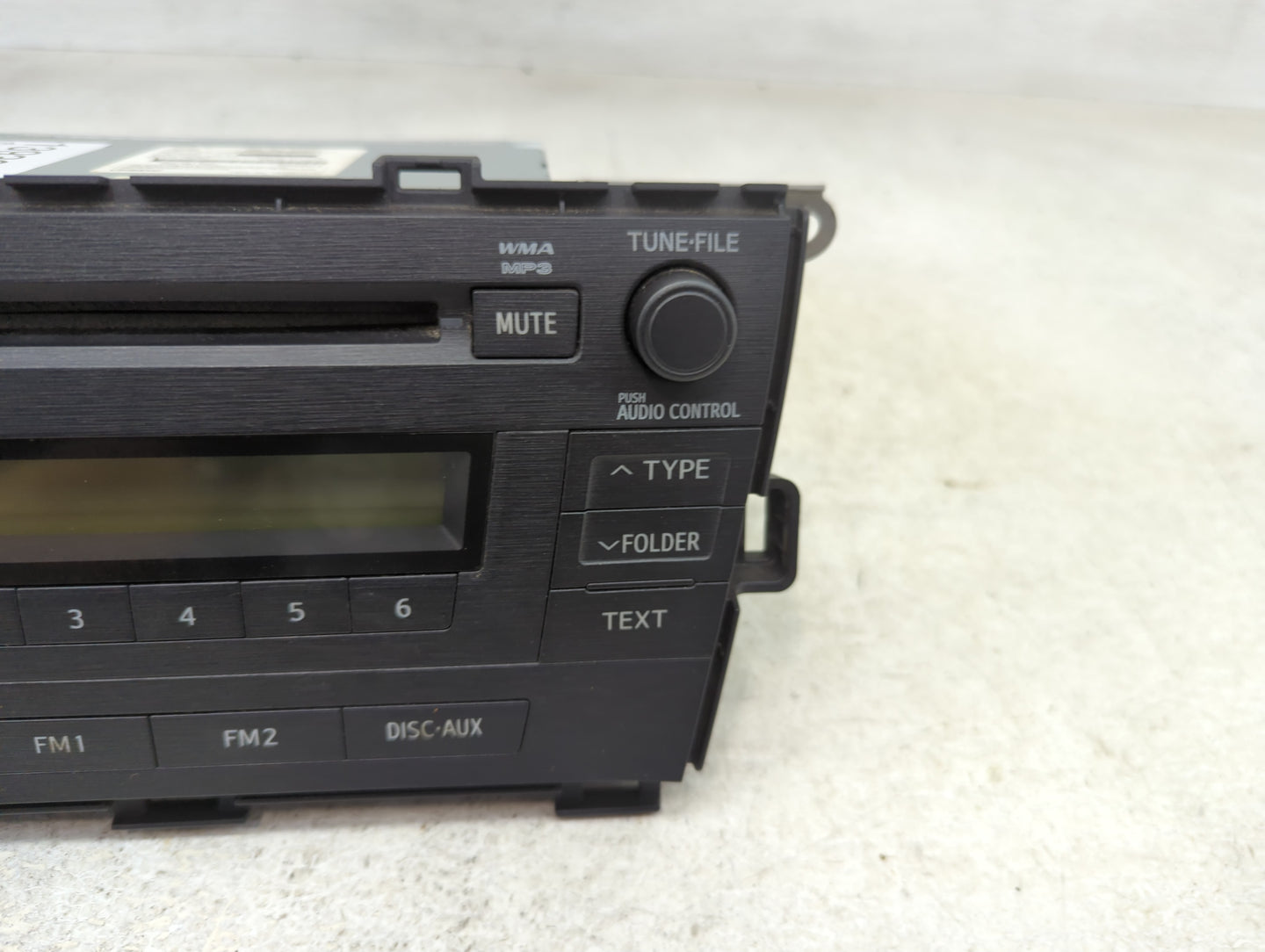 2010-2011 Toyota Prius Radio AM FM Cd Player Receiver Replacement P/N:86120-47290 Fits Fits 2010 2011 OEM Used Auto Parts - 