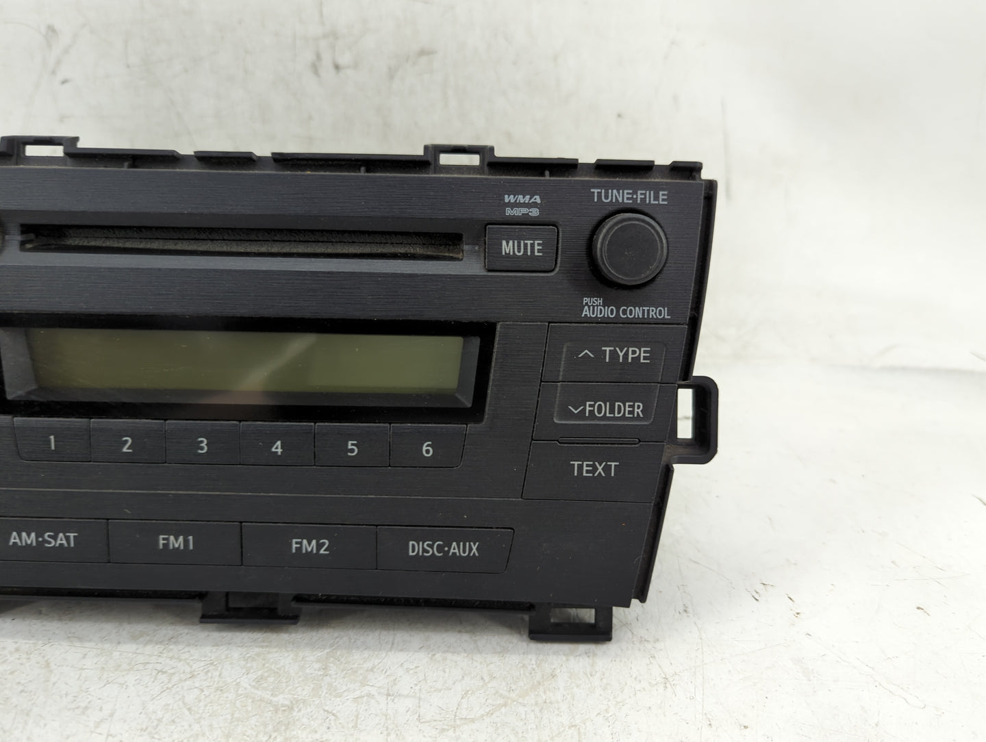 2010-2011 Toyota Prius Radio AM FM Cd Player Receiver Replacement P/N:86120-47290 Fits Fits 2010 2011 OEM Used Auto Parts - 