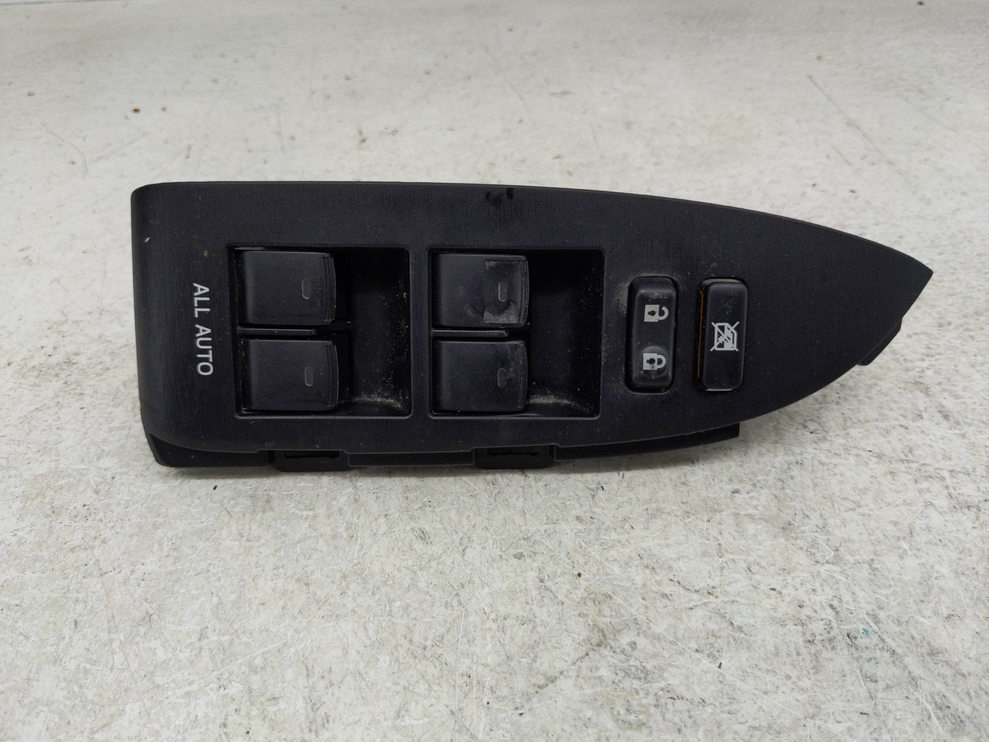 2010-2014 Toyota Prius Master Power Window Switch Replacement Driver Side Left P/N:84040-33100 Fits OEM Used Auto Parts - Oe