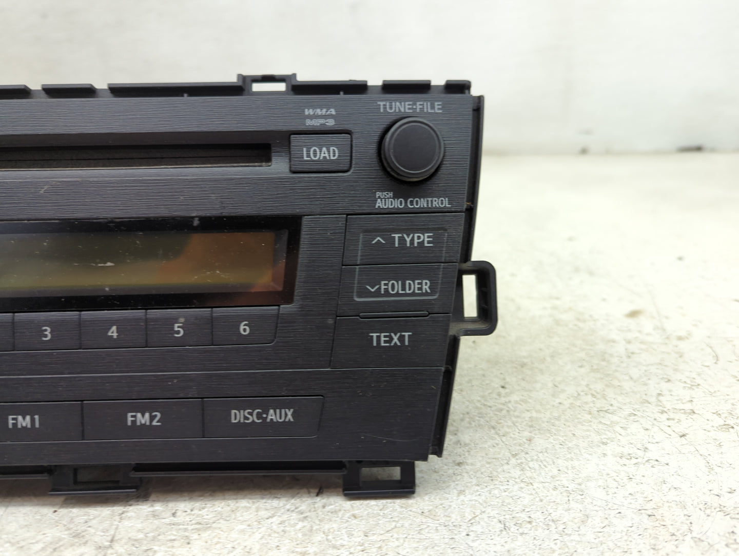 2010-2011 Toyota Prius Radio AM FM Cd Player Receiver Replacement P/N:86120-47370 Fits Fits 2010 2011 OEM Used Auto Parts - 