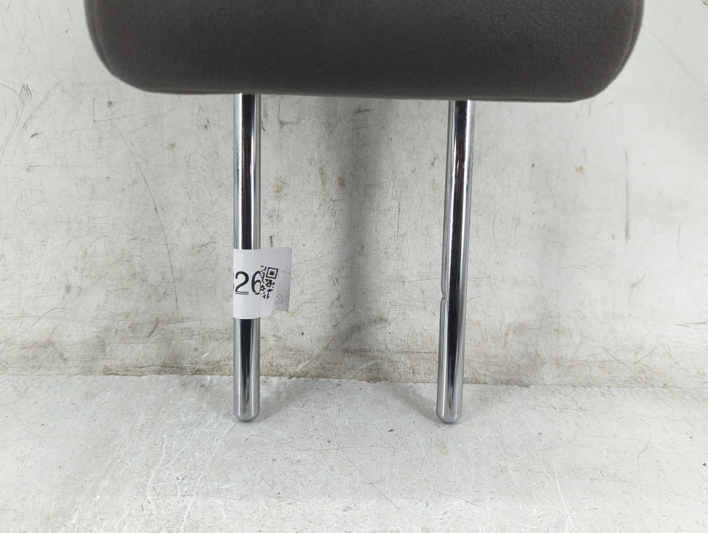 2010-2011 Toyota Prius Headrest Head Rest Rear Seat Fits Fits 2010 2011 OEM Used Auto Parts - Oemusedautoparts1.com