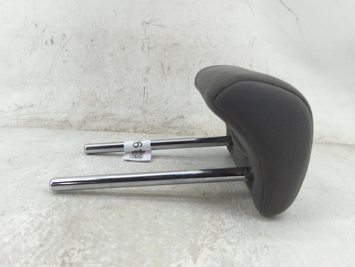 2010-2011 Toyota Prius Headrest Head Rest Rear Seat Fits Fits 2010 2011 OEM Used Auto Parts - Oemusedautoparts1.com