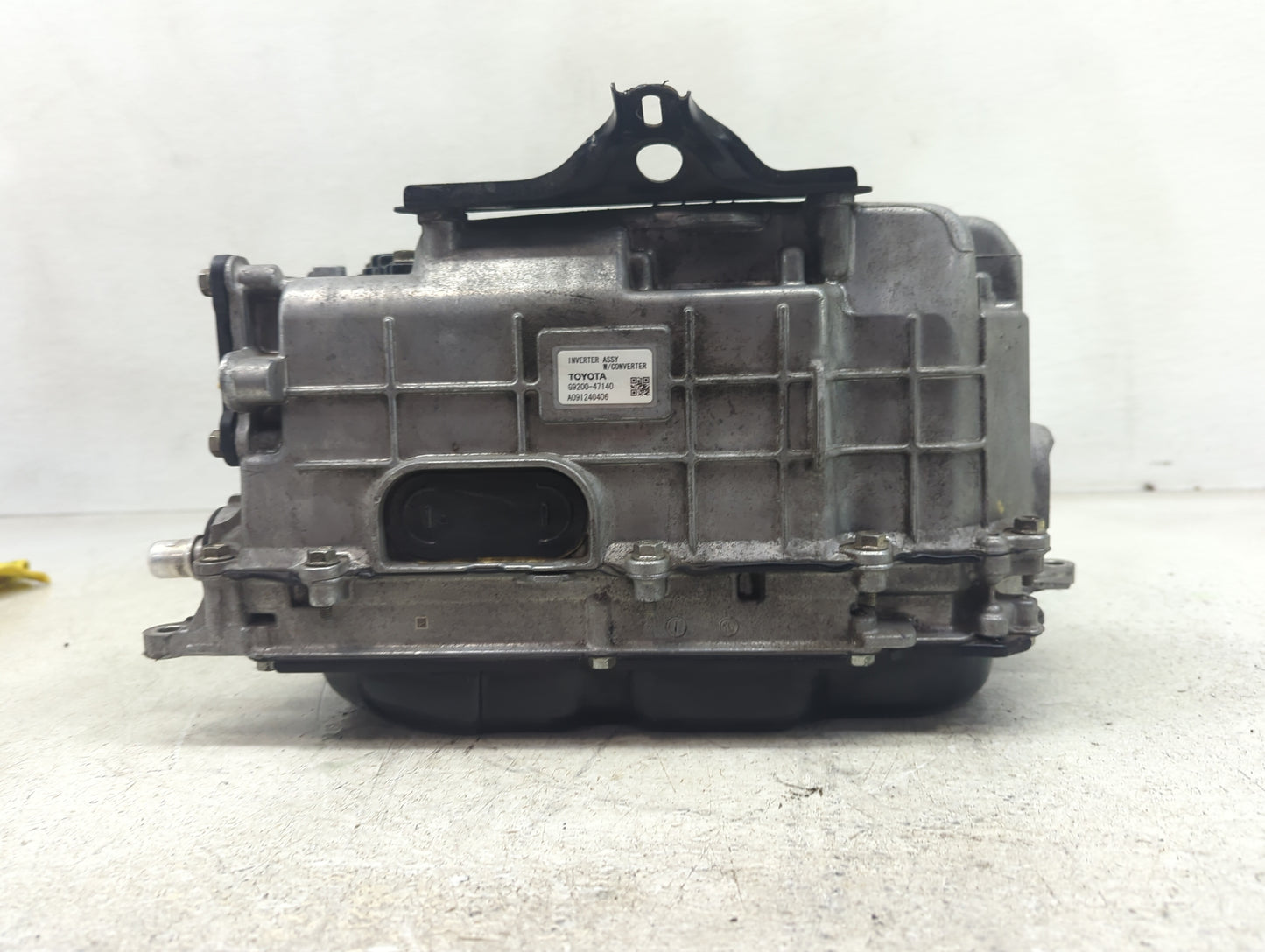 2010 Prius Ac Dc Power Control Module Accessory Computer Power Inverter - Oemusedautoparts1.com