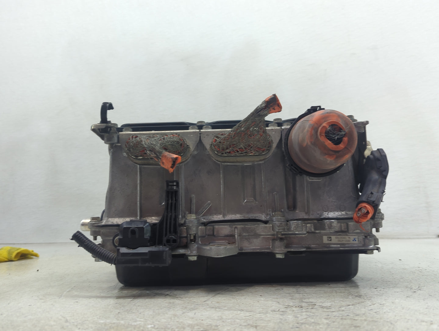 2010 Prius Ac Dc Power Control Module Accessory Computer Power Inverter - Oemusedautoparts1.com
