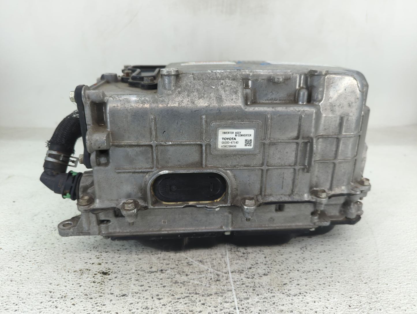 2010-2011 Toyota Prius Hybrid DC Synergy Drive Power Inverter P/N:G9200-47140 Fits Fits 2010 2011 OEM Used Auto Parts - Oemu