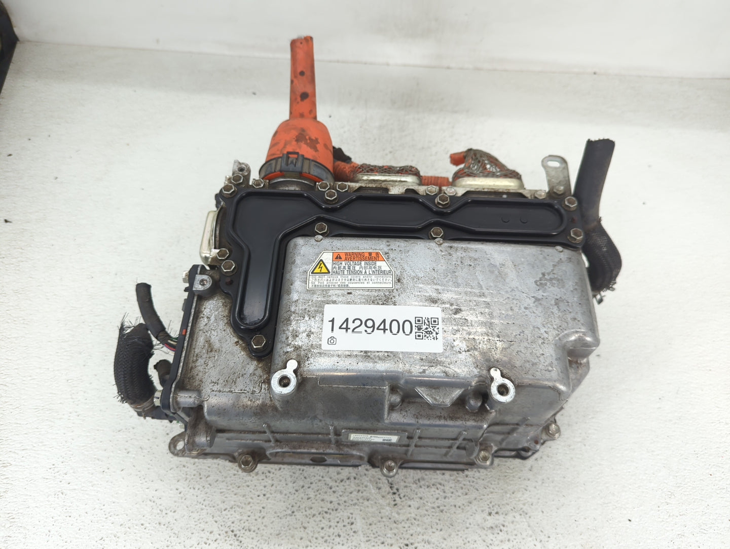 2010-2011 Toyota Prius Hybrid DC Synergy Drive Power Inverter P/N:G9200-47141 G9200-47140 Fits Fits 2010 2011 OEM Used Auto 