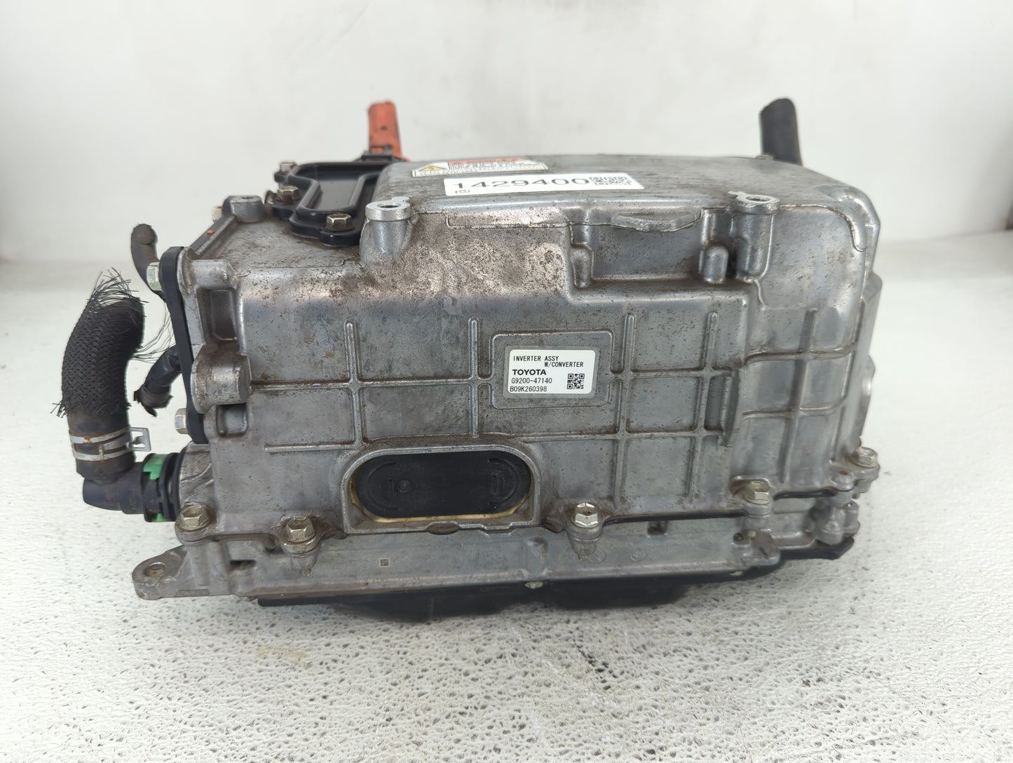 2010-2011 Toyota Prius Hybrid DC Synergy Drive Power Inverter P/N:G9200-47141 G9200-47140 Fits Fits 2010 2011 OEM Used Auto 