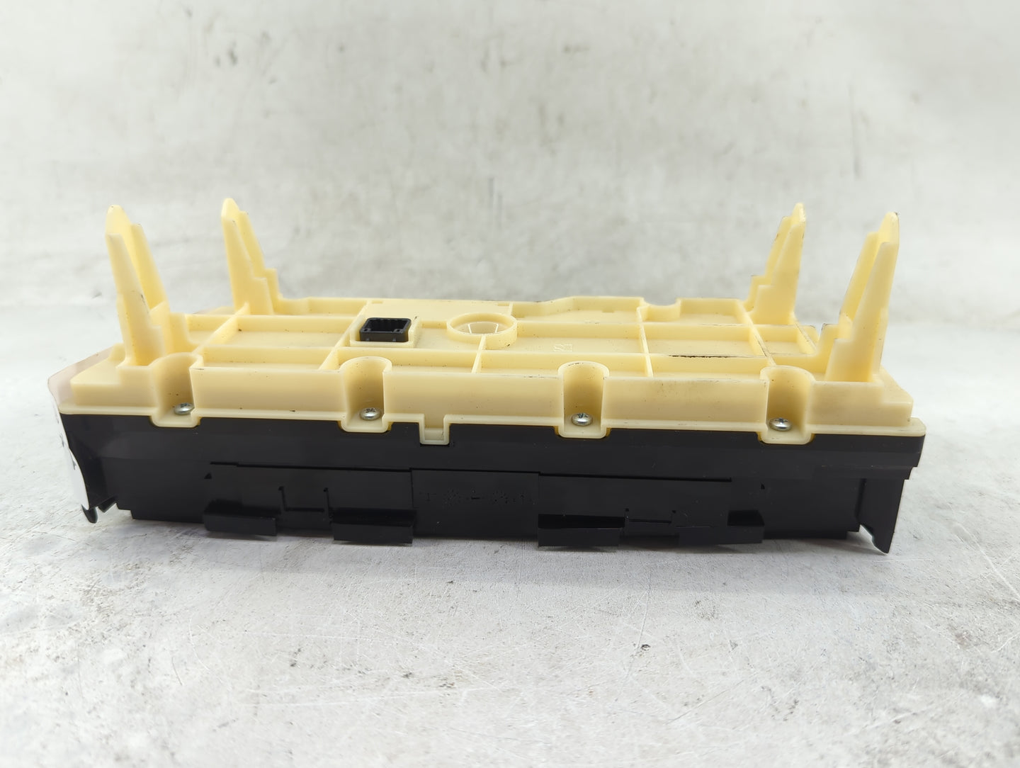 2010-2011 Toyota Prius Climate Control Module Temperature AC/Heater Replacement P/N:75D726 Fits Fits 2010 2011 OEM Used Auto