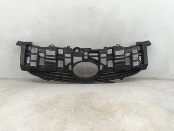2010-2011 Toyota Prius Front Grille Bumper Not Included - Oemusedautoparts1.com