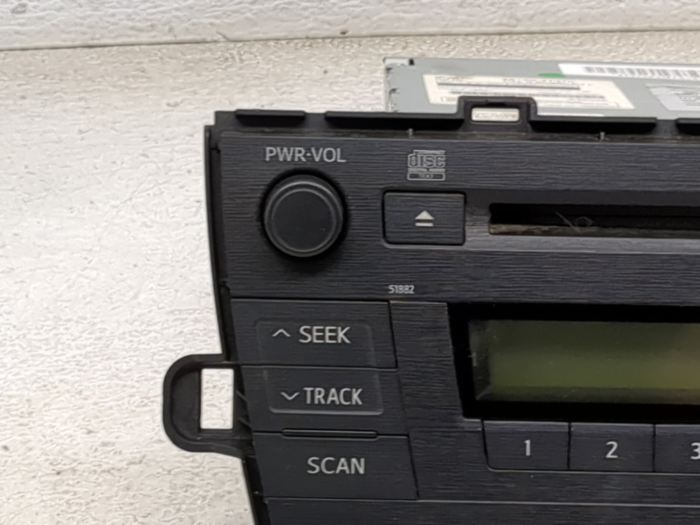 2010-2011 Toyota Prius Radio AM FM Cd Player Receiver Replacement P/N:86120-47370 CQ-KS0960AJ Fits Fits 2010 2011 OEM Used A