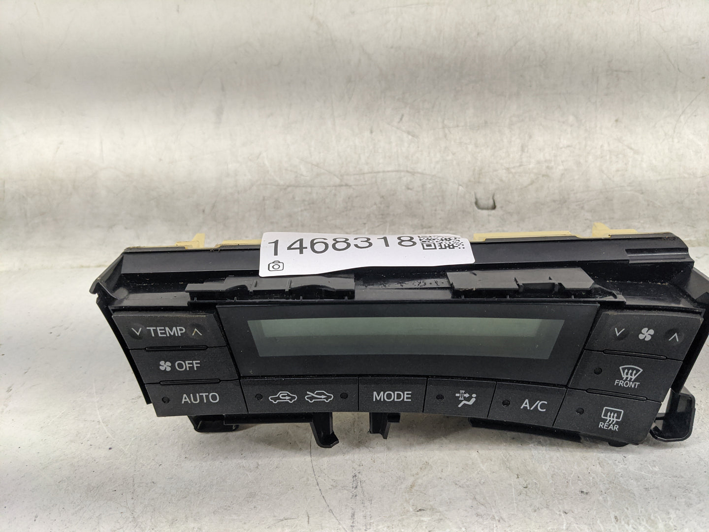 2010-2011 Toyota Prius Climate Control Module Temperature AC/Heater Replacement P/N:75D726 Fits Fits 2010 2011 OEM Used Auto