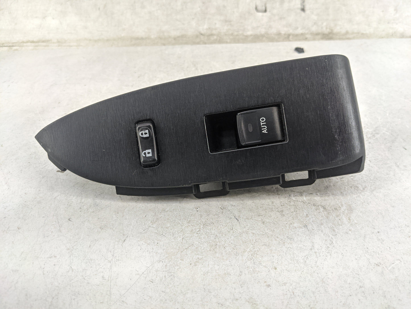 2010-2014 Toyota Prius Passenger Right Power Window Switch 74231-47120 - Oemusedautoparts1.com