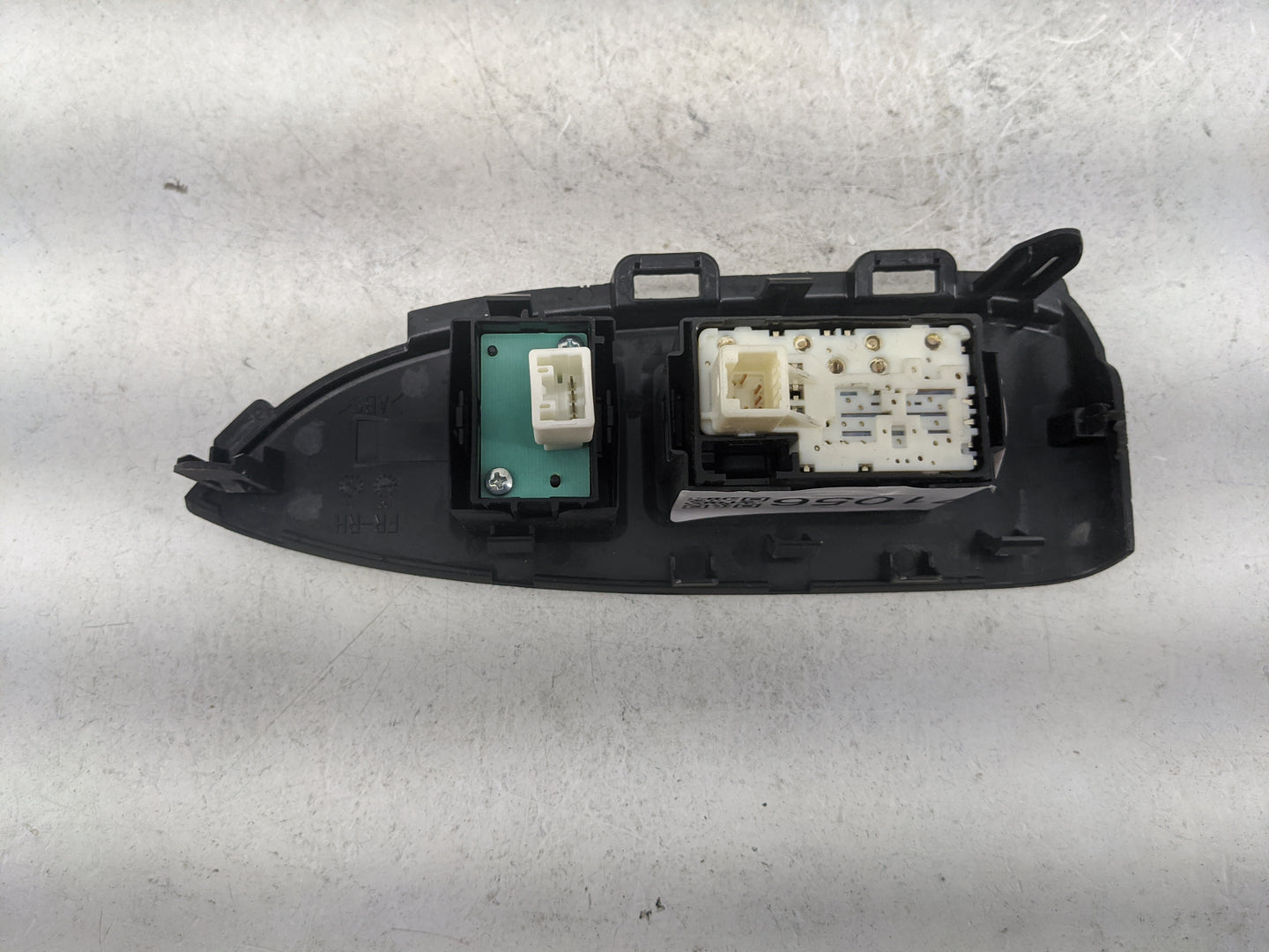 2010-2014 Toyota Prius Passenger Right Power Window Switch 74231-47120 - Oemusedautoparts1.com