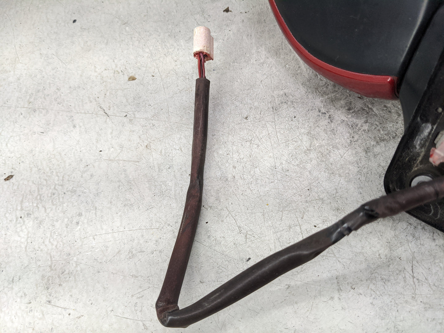 2010-2015 Toyota Prius Passenger Side View Mirror - Right Door Mirror OEM Used - Oemusedautoparts1.com