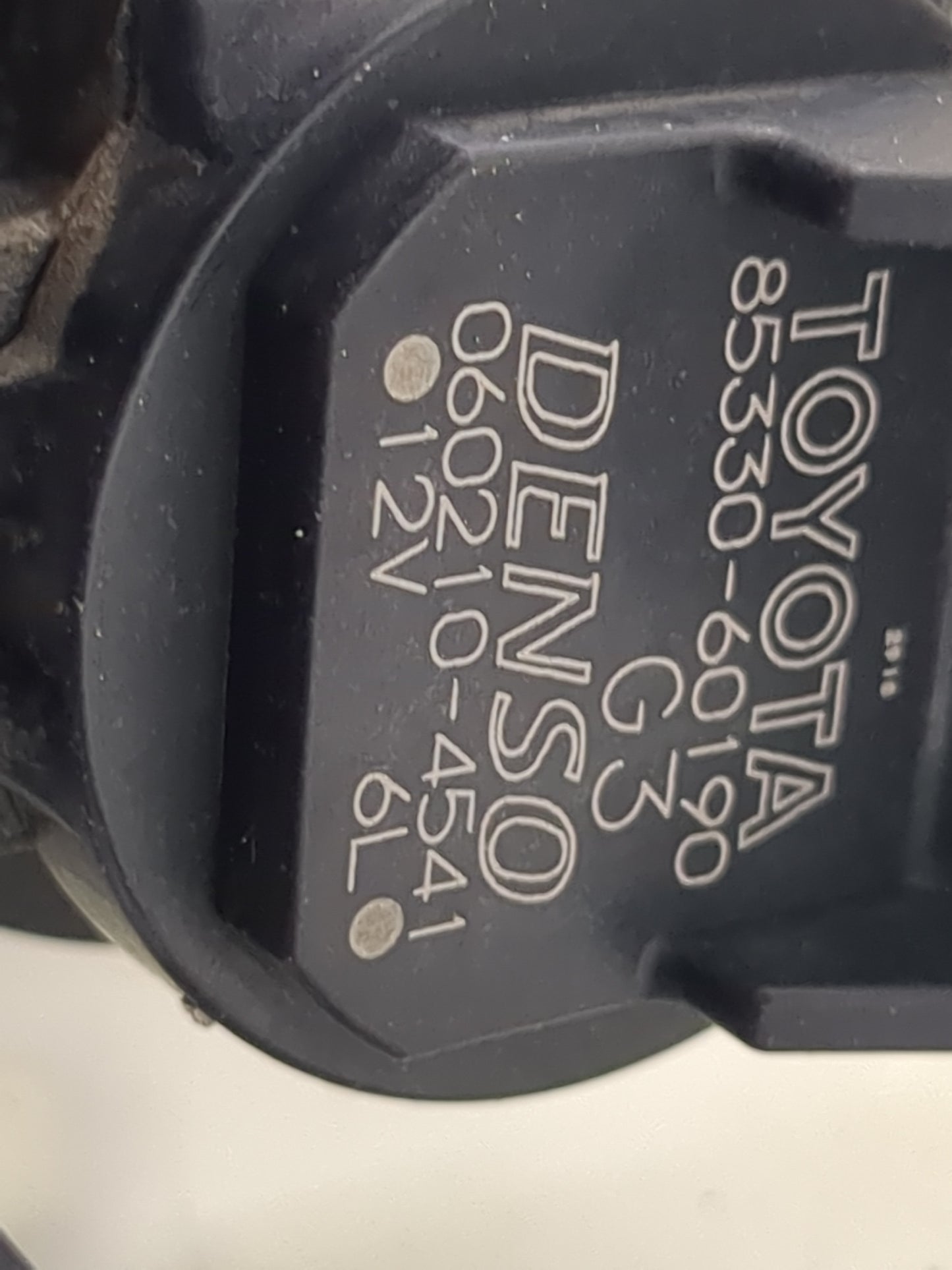 2010-2011 Toyota Prius Windshield Washer Fluid Reservoir Bottle Oem - Oemusedautoparts1.com