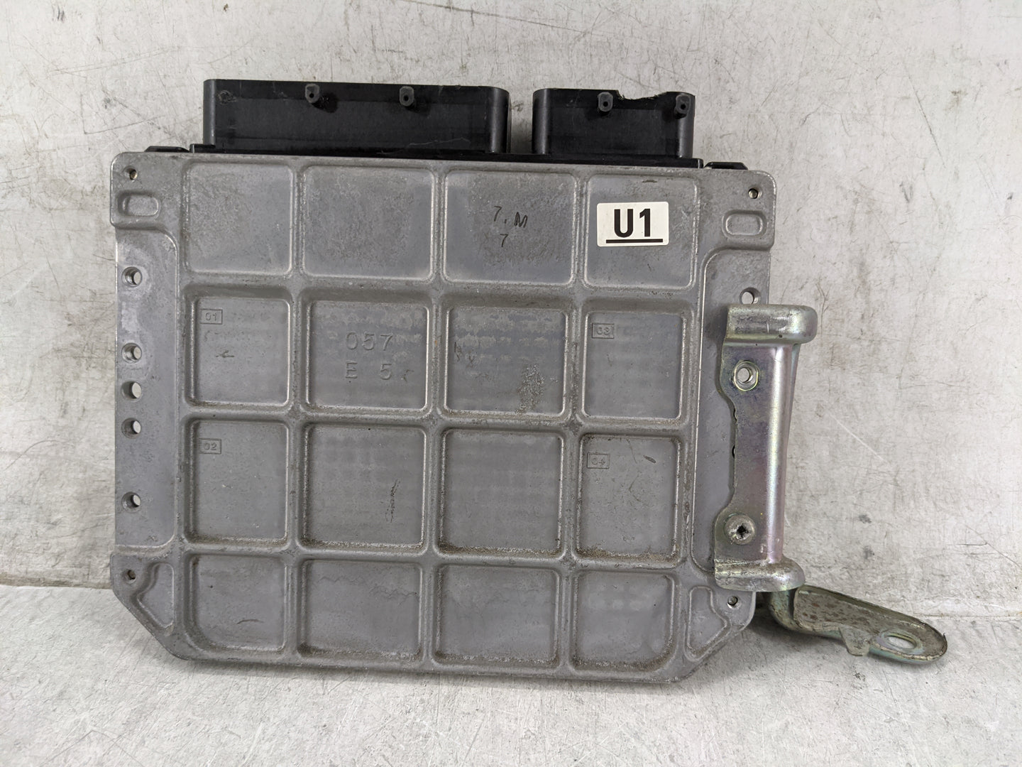 2010 Toyota Prius PCM Engine Control Computer ECU ECM PCU OEM P/N:89661-47262 275400-2450 Fits OEM Used Auto Parts - Oemused