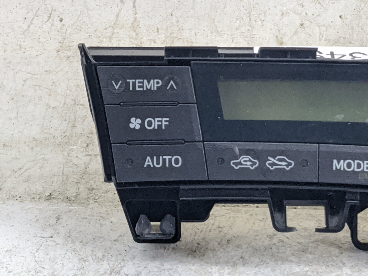 2010-2011 Toyota Prius Climate Control Module Temperature AC/Heater Replacement P/N:75D726 Fits Fits 2010 2011 OEM Used Auto
