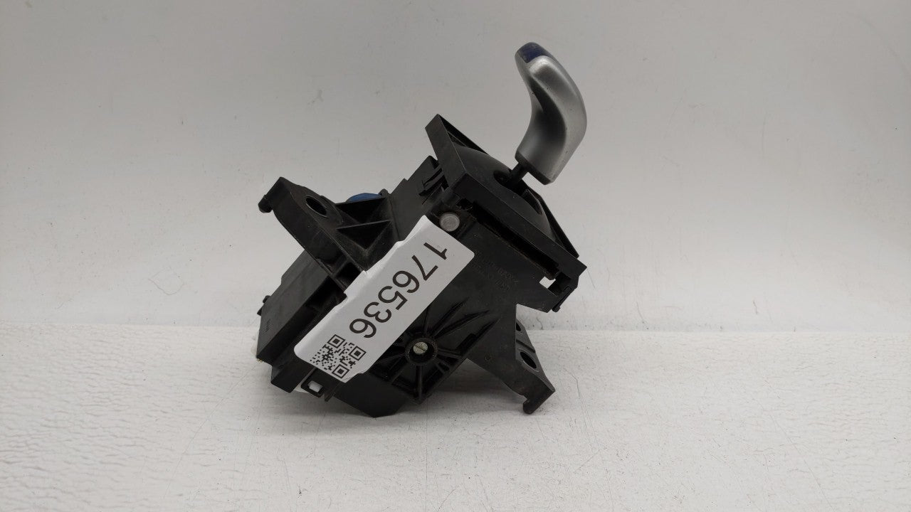 2010 Toyota Prius Floor Console Assembly Shifter - Oemusedautoparts1.com