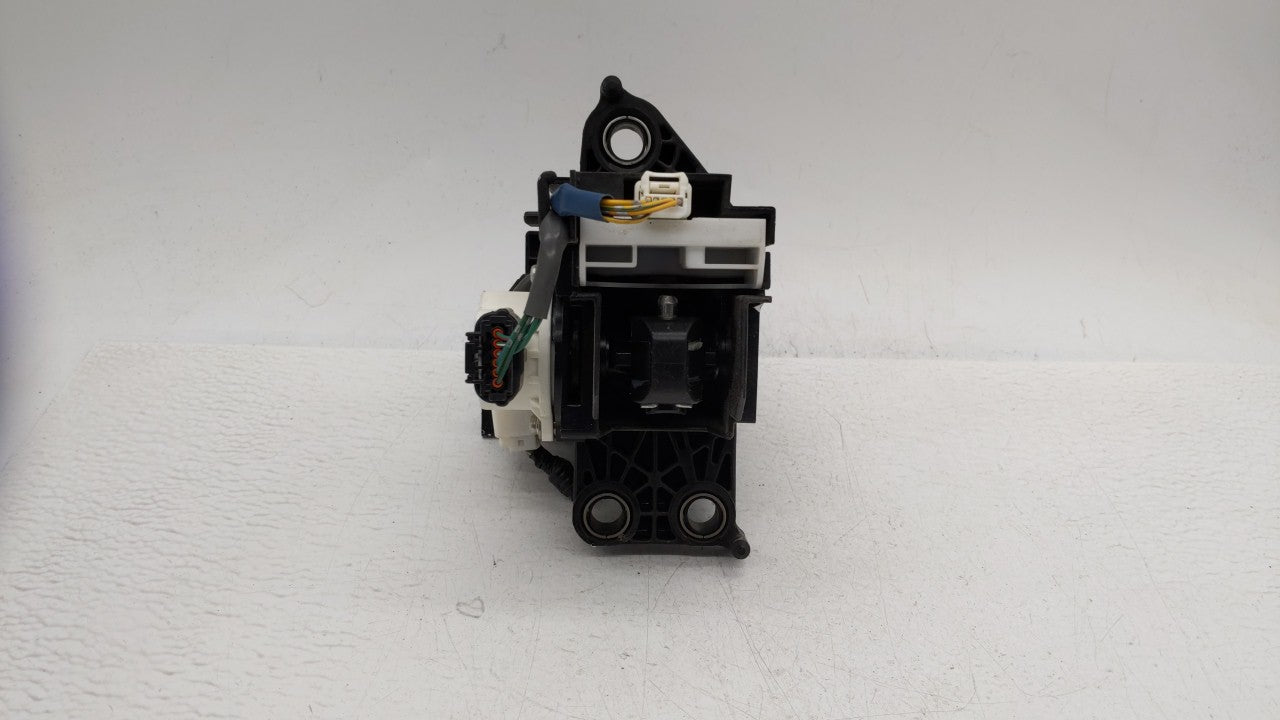 2010 Toyota Prius Floor Console Assembly Shifter - Oemusedautoparts1.com