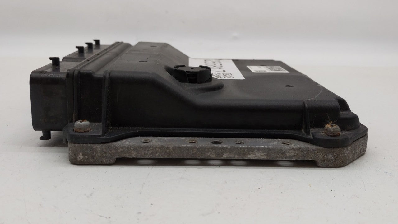 2010 Toyota Prius PCM Engine Control Computer ECU ECM PCU OEM P/N:89661-47262 89681-47081, 89661-47261 Fits OEM Used Auto Pa