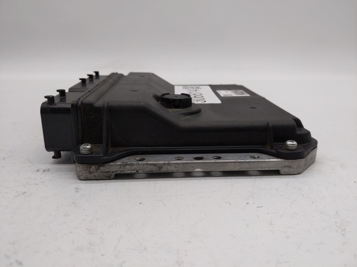 2010 Toyota Prius PCM Engine Control Computer ECU ECM PCU OEM P/N:89661-47262 89681-47081, 89661-47261 OEM Used Auto Parts -