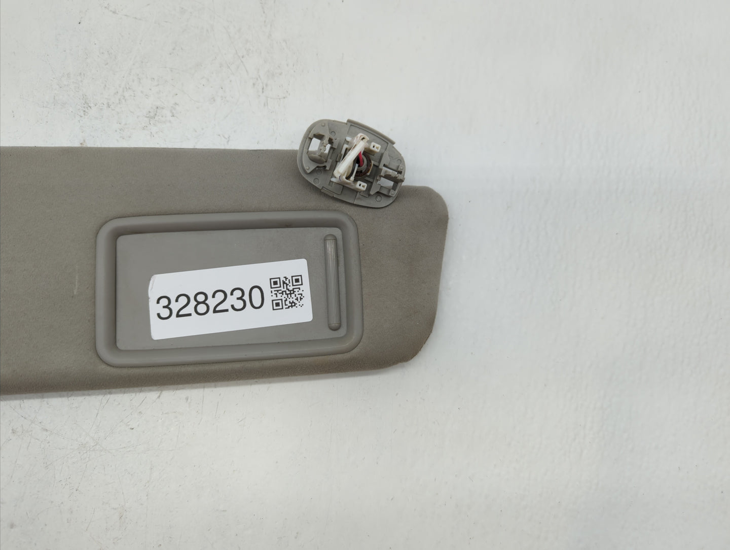 2010-2015 Toyota Prius Sun Visor Shade Replacement Passenger Right Mirror Fits Fits 2010 2011 2012 2013 2014 2015 OEM Used A