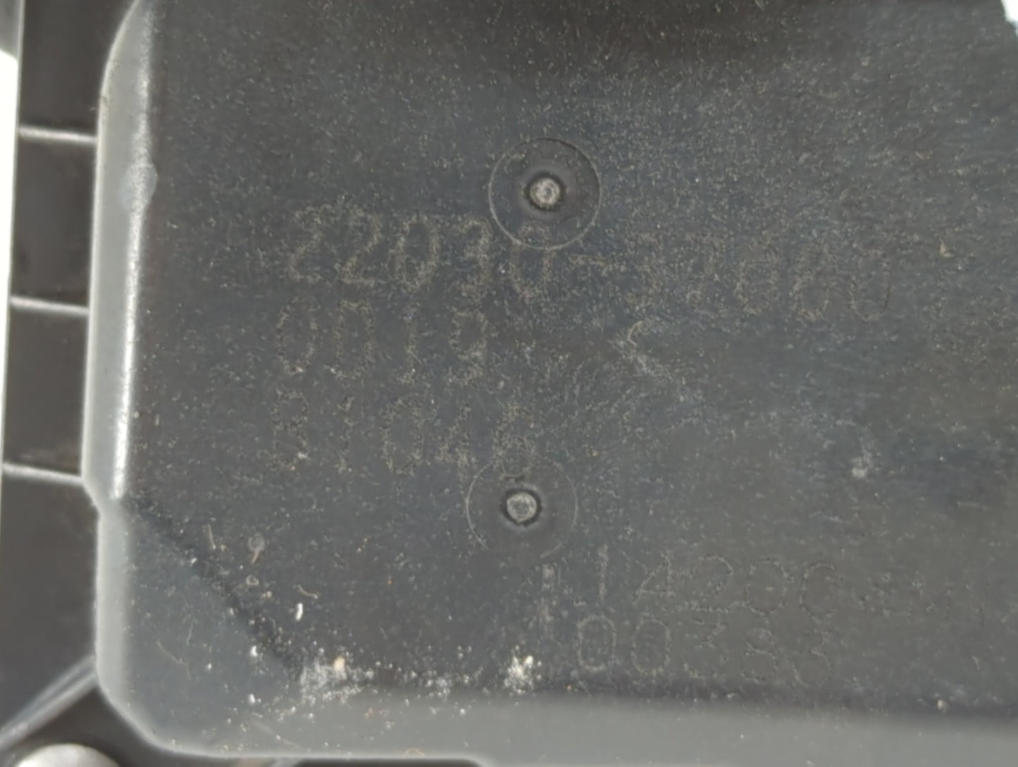 2010-2022 Toyota Prius Throttle Body Fits Fits 2010 2011 2012 2013 2014 2015 2016 2017 2018 2019 2020 2021 2022 OEM Used Aut